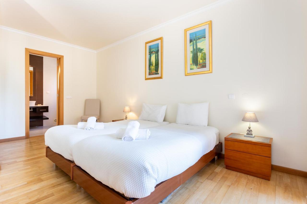 Mira Baia - Meia Praia Family Apartment Lagos Dış mekan fotoğraf