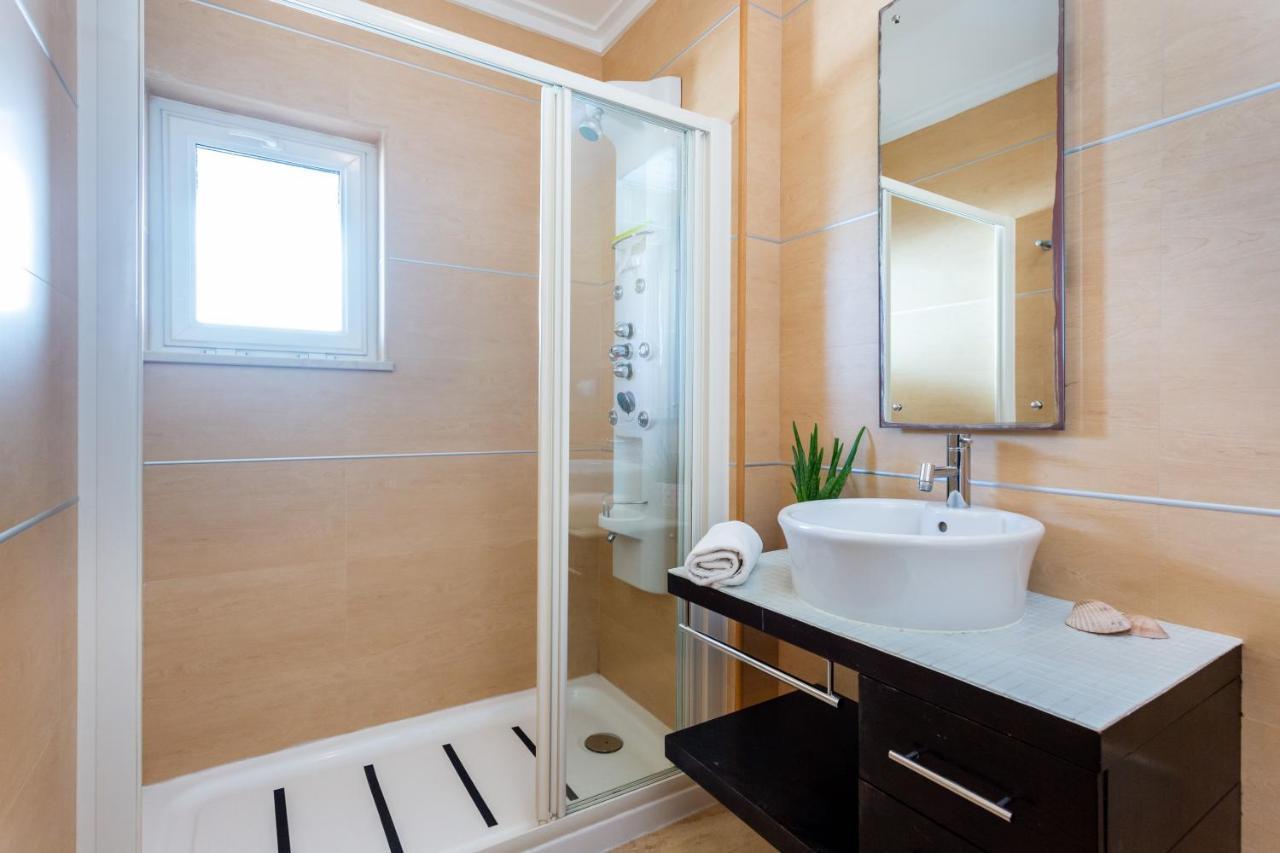 Mira Baia - Meia Praia Family Apartment Lagos Dış mekan fotoğraf